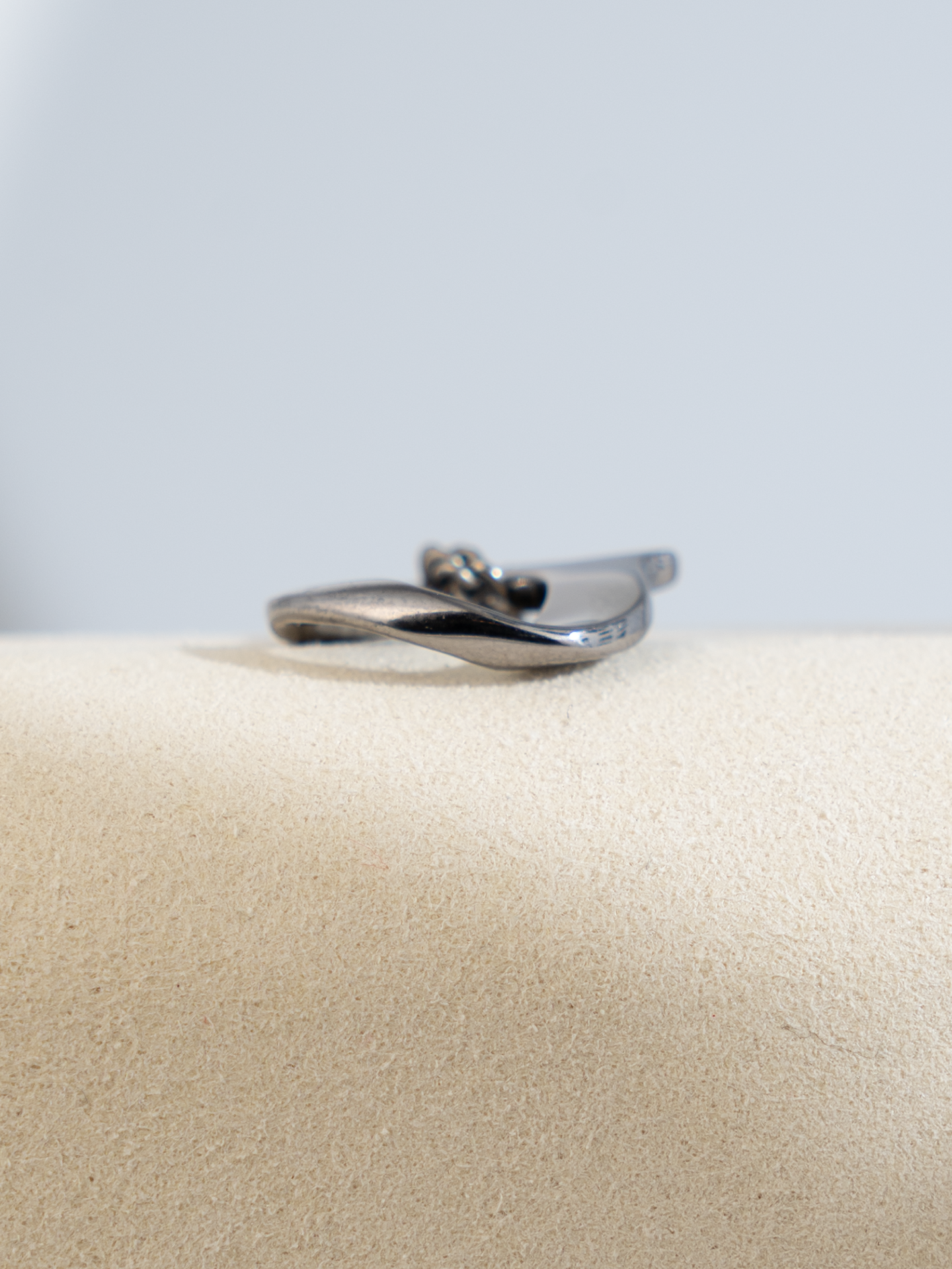 Tantalum Möbius 3-in-1 Pendant & Titanium Necklace – Finished Jewelry
